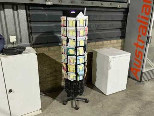 Stand de cartes Hallmark