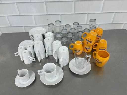 Batch of glasses and cups (40x)