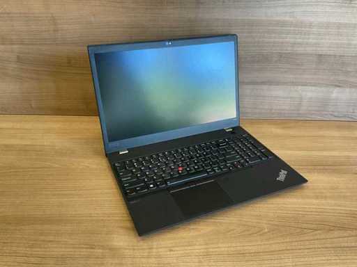 Lenovo ThinkPad P15S Gen 2 Laptop
