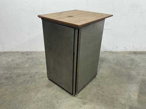 Rivestimento in contenitore in acciaio inossidabile