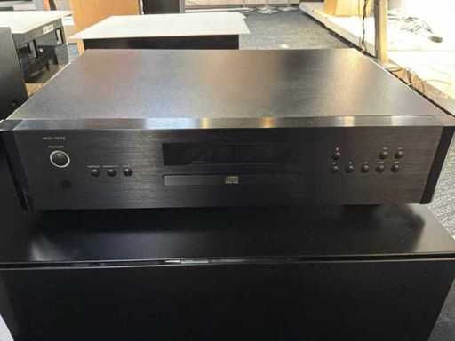Rotel RCD-1572 CD player