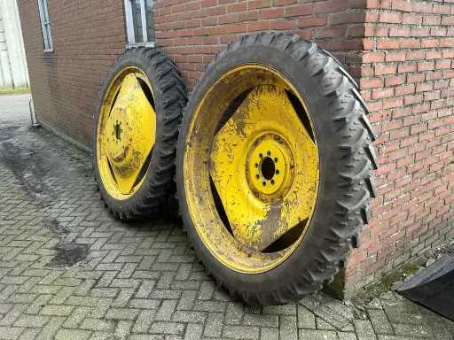Koła John Deere Culture 48" (2x)