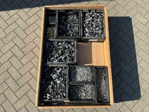 Petrecere - Materiale de construcție și fixare