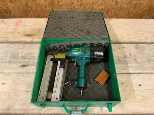 Prebena pneumatische spijkermachine