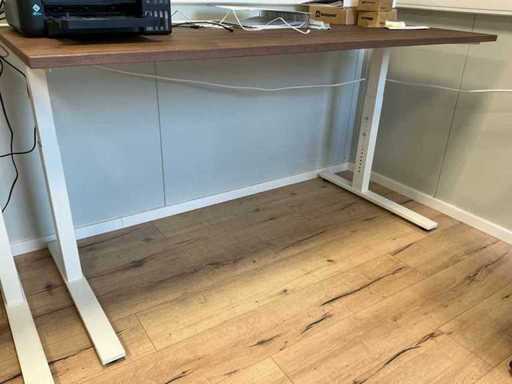 IKEA Mittzon Bureautafel (2x)