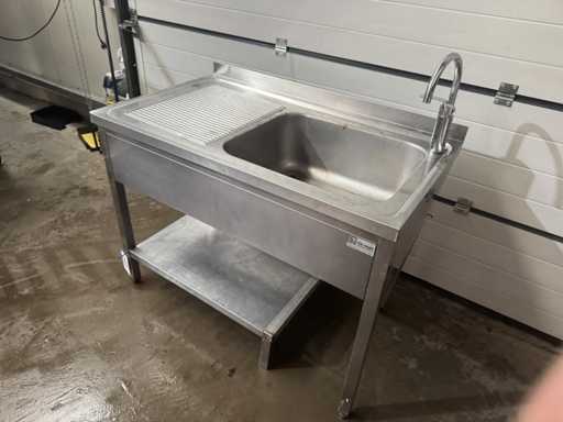 Évier en acier inoxydable