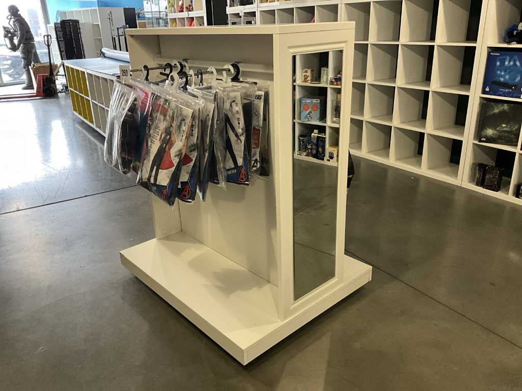 Verrijdbare winkel-display + 2x boekenkast