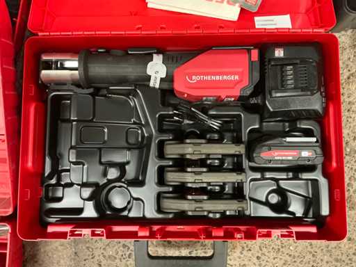 Machine à presse Rothenberger Romax 4000