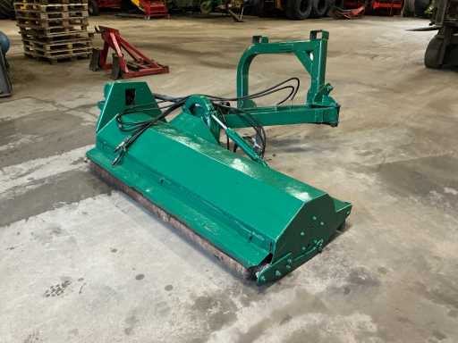 Tondeuse à fléaux en onglet