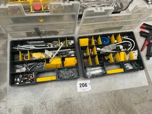 Stanley Verdeelkoffers (2x) met inhoud