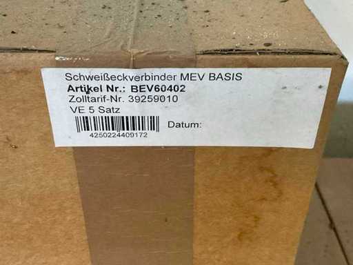 Charge von Eckbindern