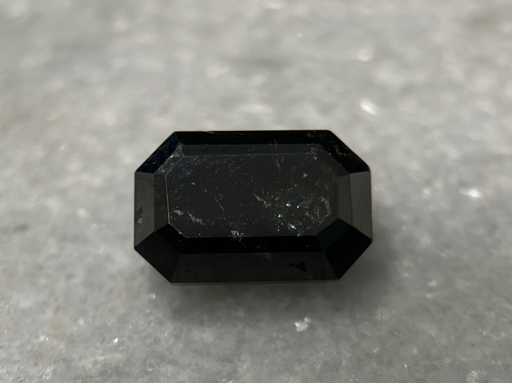 Schwarzer Diamant 3,40 Karat Naturdiamant