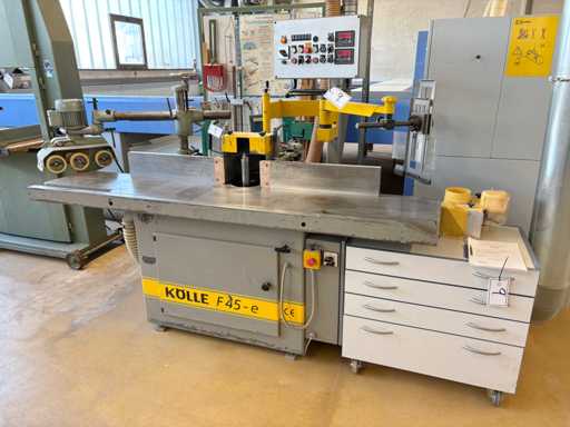 Fresadora de husillo giratorio KÖLLE F 45-E