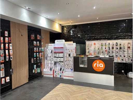 Mobile phone shop due to bankruptcy