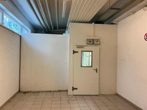 Chambre réfrigératrice et congélateur Hauser incluant antichambre