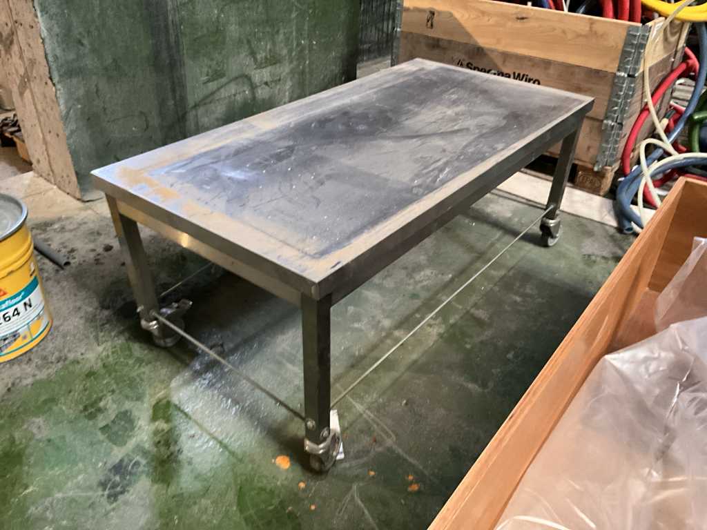 Low stainless steel work table