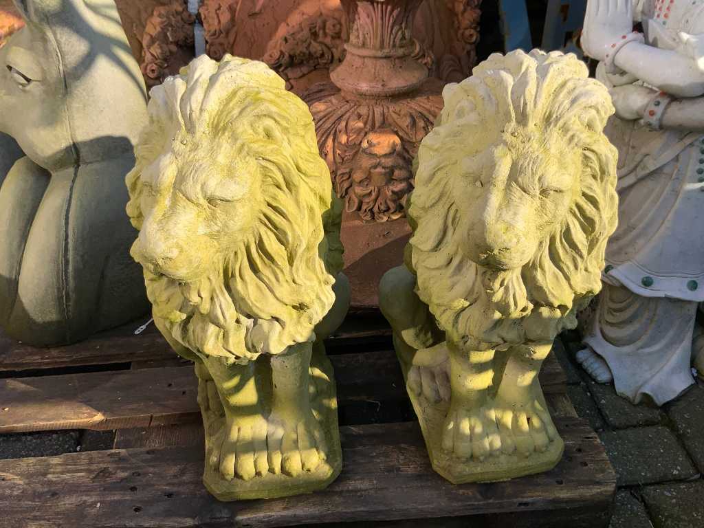 Solid stone lion (2x)