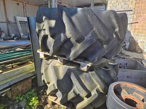 Dunlop T 32 Landwirtschaftsreifen