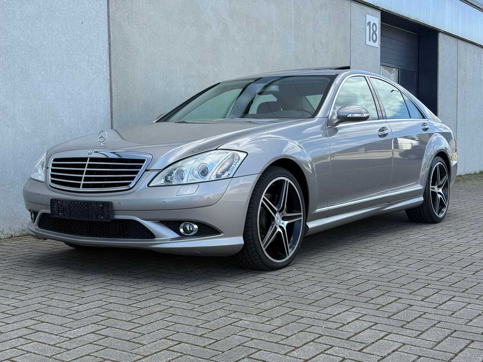 Samochód osobowy Mercedes-Benz klasy S 350 AMG