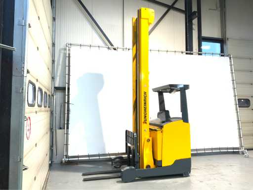 Jungheinrich ETV 216 - Schubmaststapler