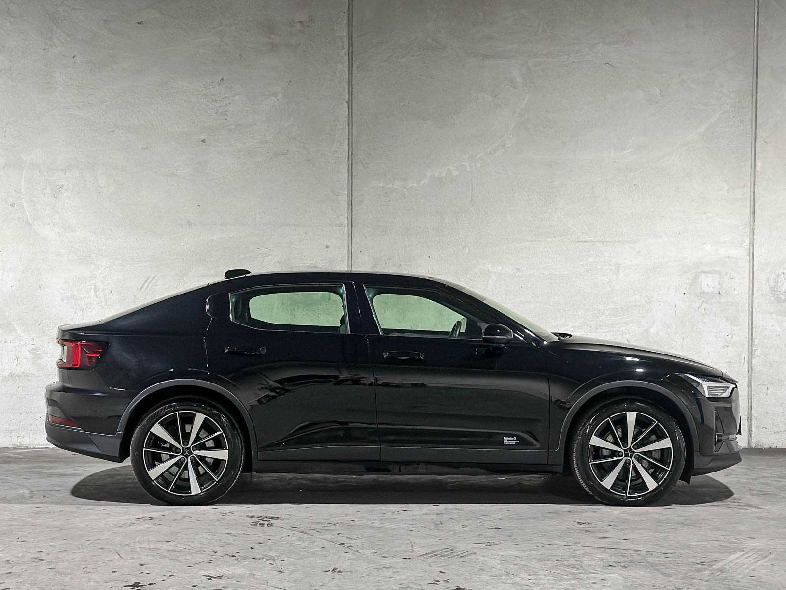 Polestar 2 Long Range Dual Motor Launch Edition 78kWh 408pk 2020 (Origineel-NL + 1e Eigenaar) 78kWh, J-098-VK