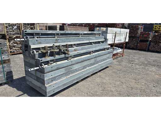 Doka Framax X-Life 3.30 m shaft formwork – complete package with stripping corners and spindles – 1,635 kg – ready for use