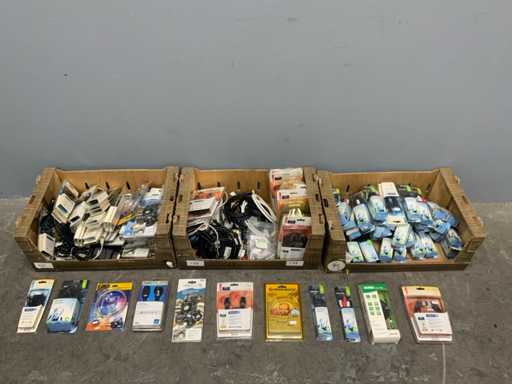 Série de divers appareils électroniques