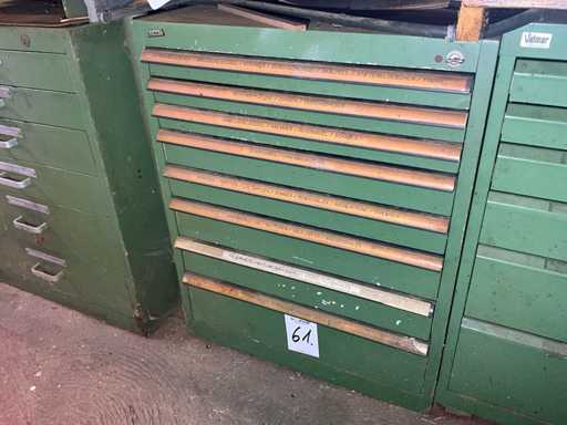 Trippel ladekast met inhoud