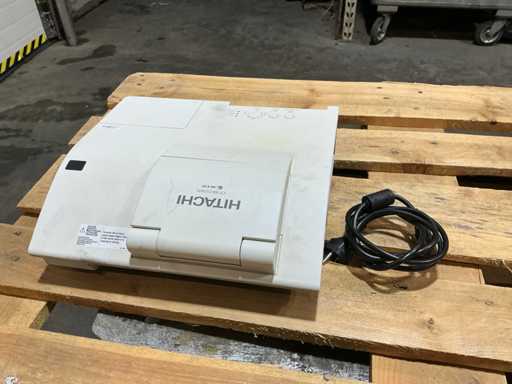 Hitachi CP-AW252WNMEF Beamer