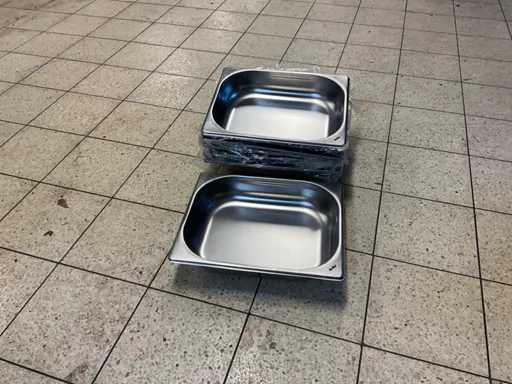 Saro 1/2 GN containers (8x)