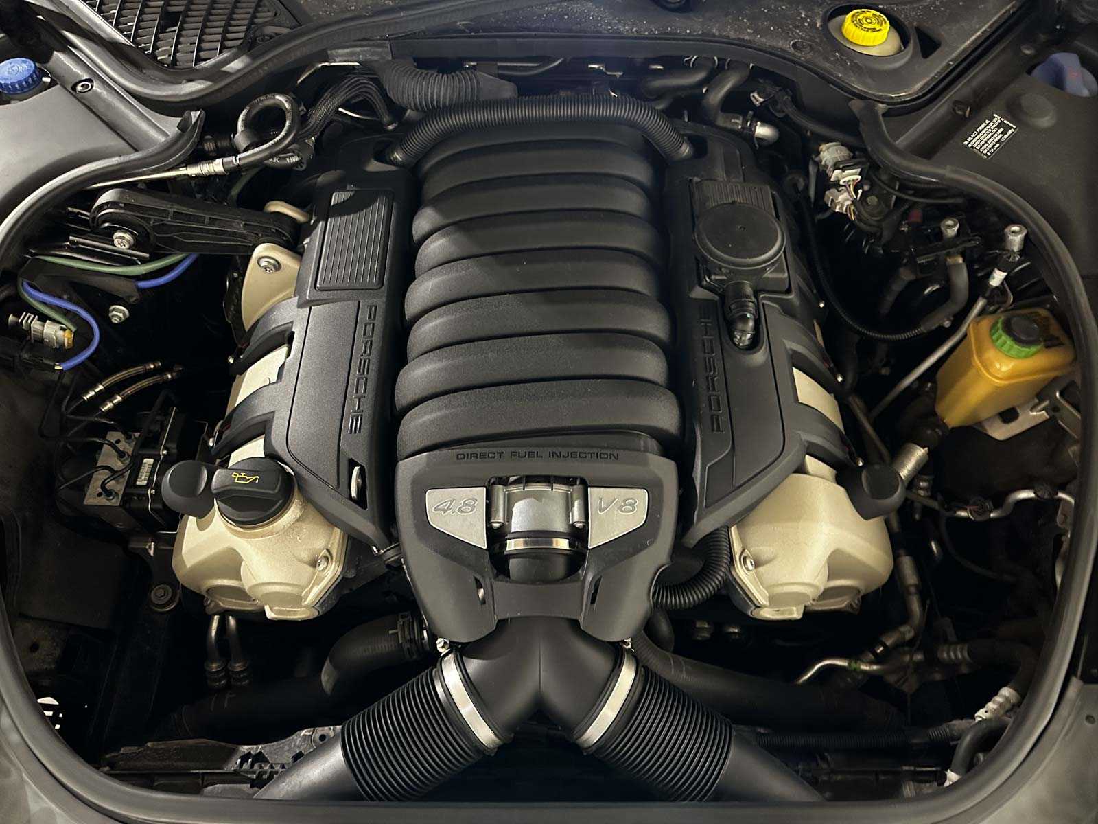 Porsche Panamera S 4.8 V8 405pk 2011