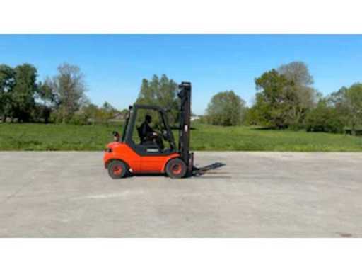 04d1d1f6-4d6b-4d22-a6e2-120a52c209e7.mp4