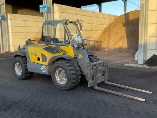 2015 Wacker Neuson TH412 Telehandler