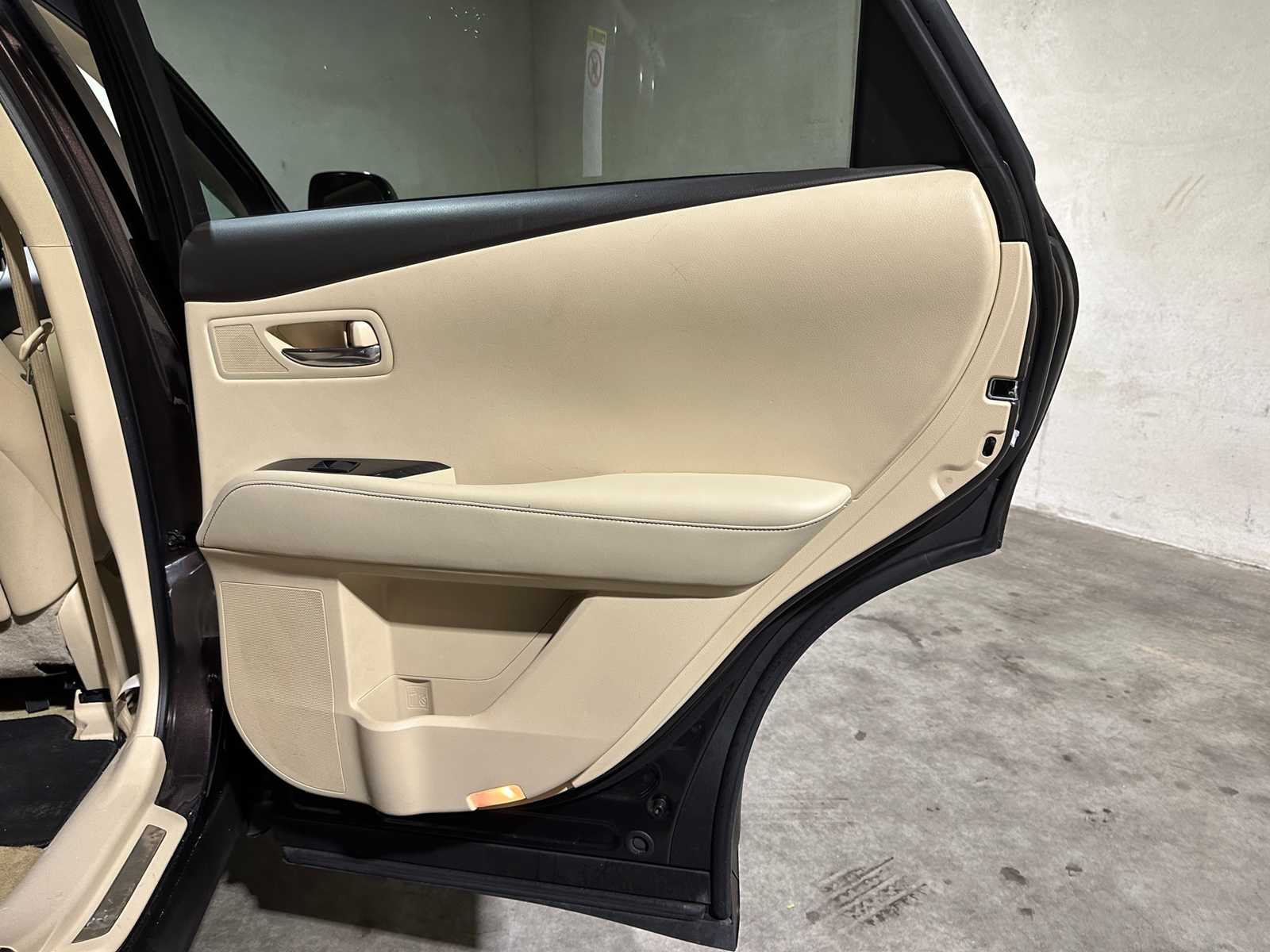 Lexus RX 450h 4WD Executive Edition 249hp 2013, 2-KZH-17