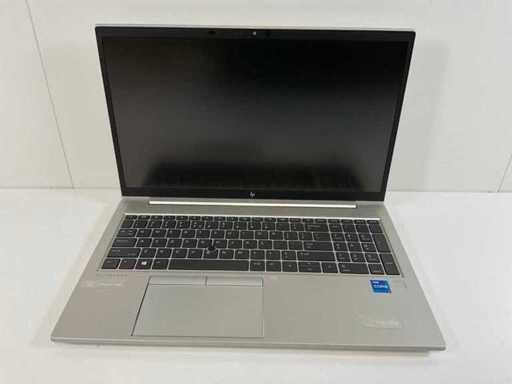 HP EliteBook 850 G8 15.5", Core(TM) i7 11ª generazione, 16 GB RAM, 512 GB NVMe Laptop