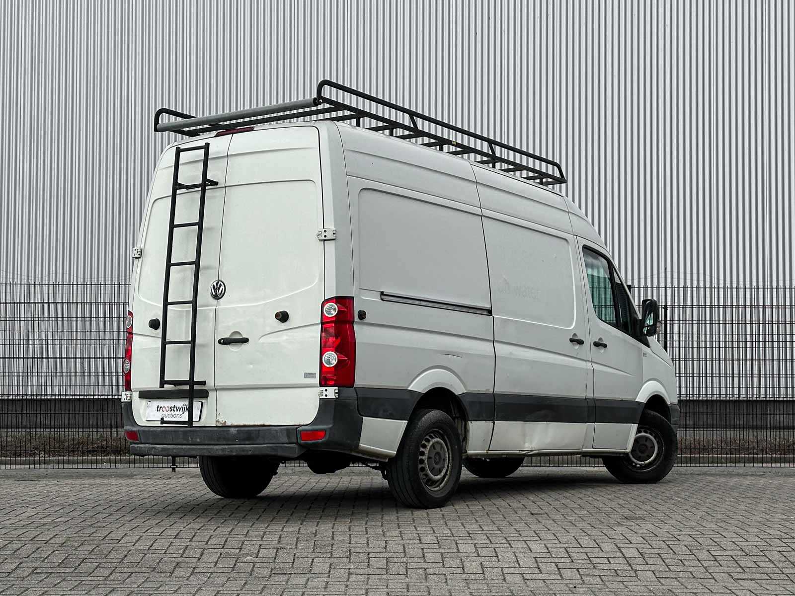 Volkswagen Crafter 35 2.5 TDI L2H1 DC 109pk 2008 (Origineel-NL), 62-VPJ-5