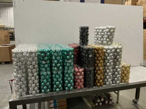 Série de différentes boules de Noël D5cm 30 par tube incassable et sans couture (103 tubes)