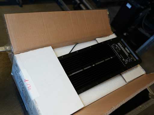 QSC - WP-152001-02 - QSC – AMPERMODUL 230V (HPR152i)