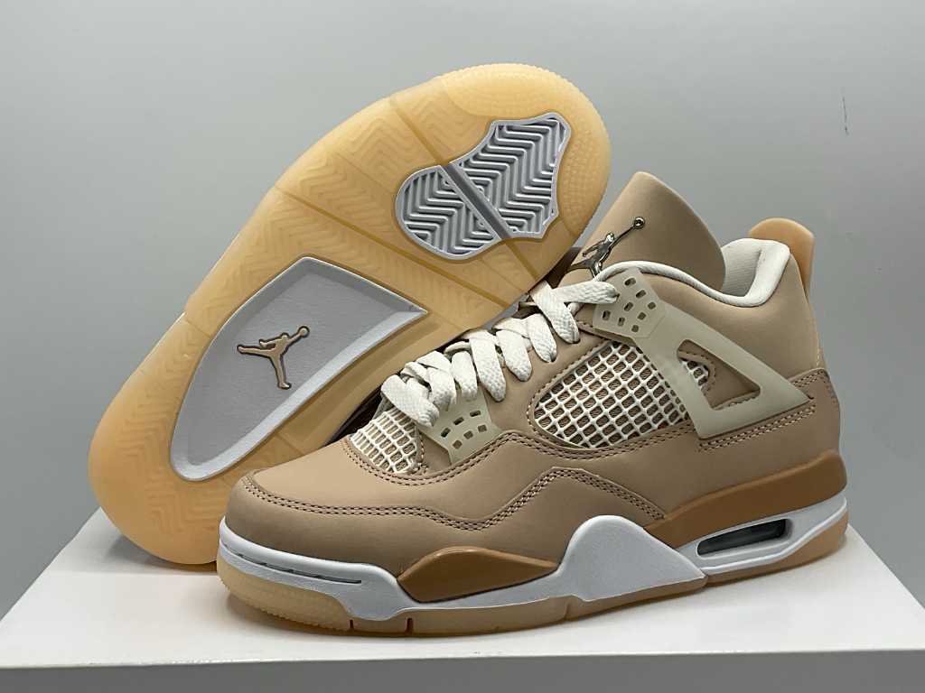 Nike Air Jordan 4 Retro Shimmer Dames Sneakers 35 1/2