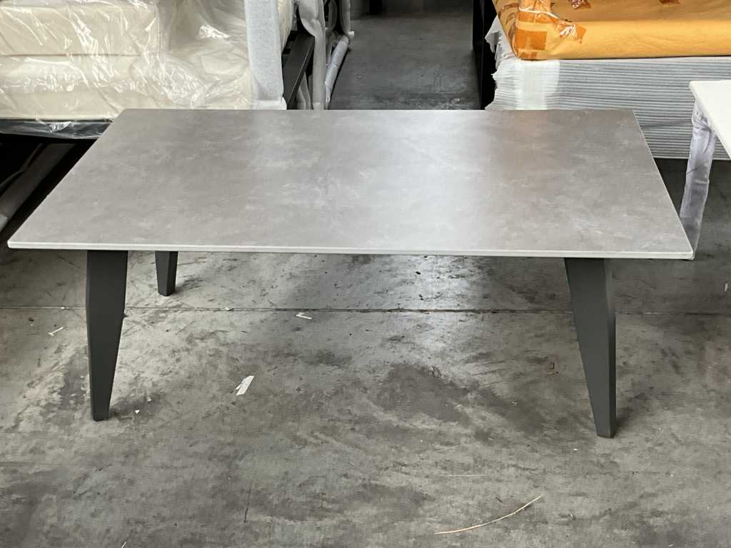 Table basse en aluminium LIV•OUT