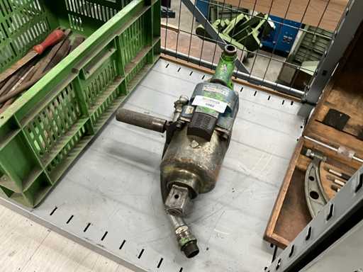 Pneumatic Impact Wrench