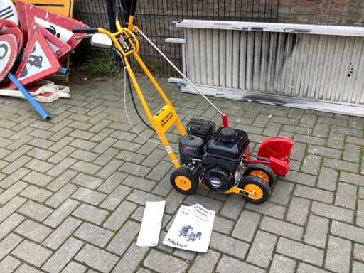 Tăietor de tufișuri Mc Claine 101