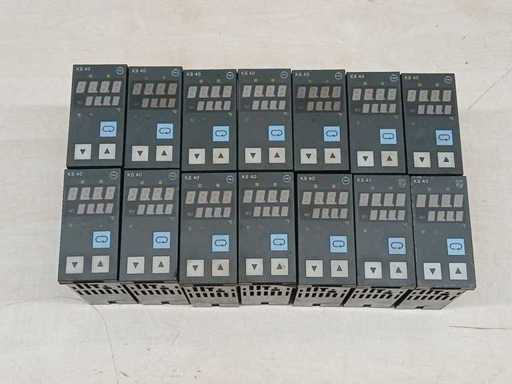 PMA Prozess- und Maschinen-Automation GmbH - Controller digitale KS 40 - Controllori di temperatura/processo KS 40 (14x)