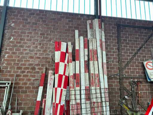 Przedmioty: Barierki budowlane