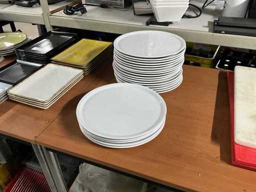 Sarina Pizzaborden (22x)