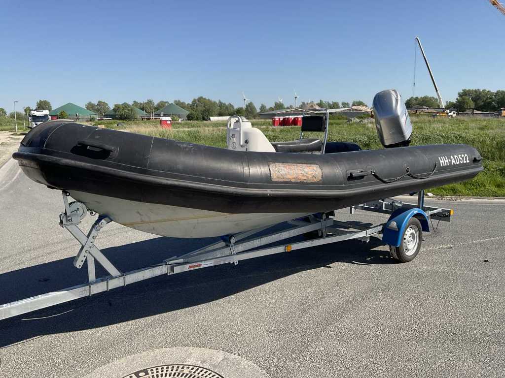 Boats, trailers and accessories