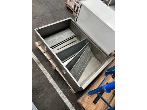 EMAG - Workshop Furniture