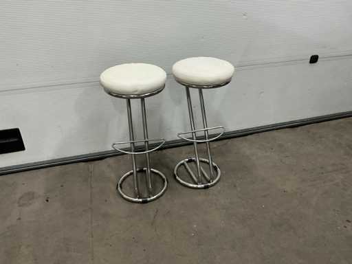 Faux leather bar stool (18x)