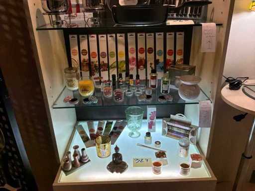 Fragrance sets and candles