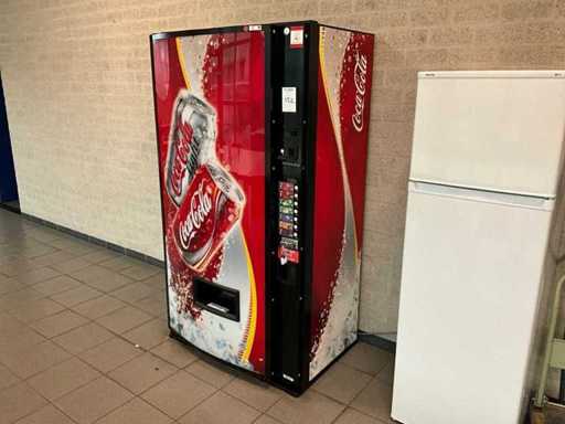 Automat de băutură Coca Cola
